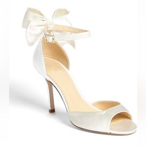 Kate Spade ivory ‘izzie’ sandal - size 6